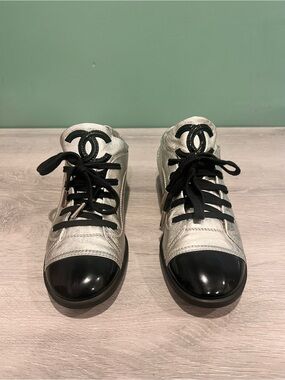 CHANEL Silver and Black Low-Top Lace-Up Sneaker